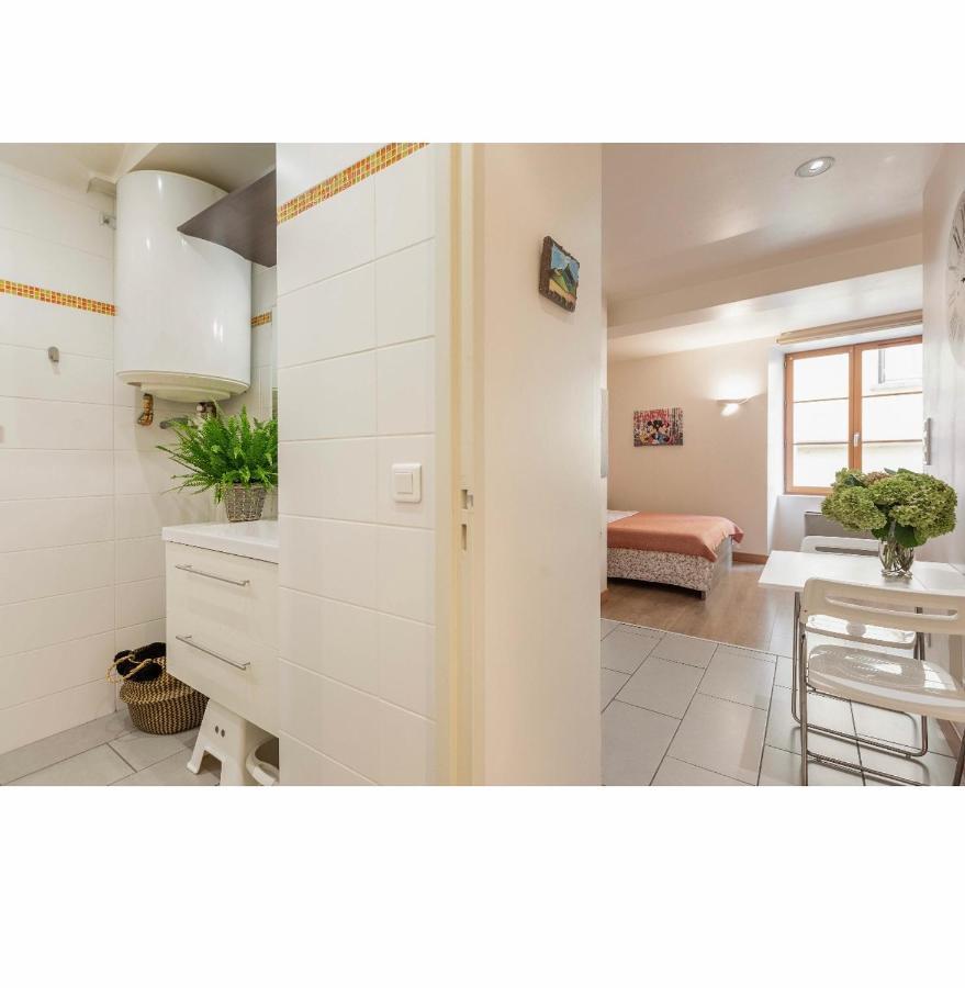 Location F1 Neuf Centre Historique Riom Apartment Exterior photo